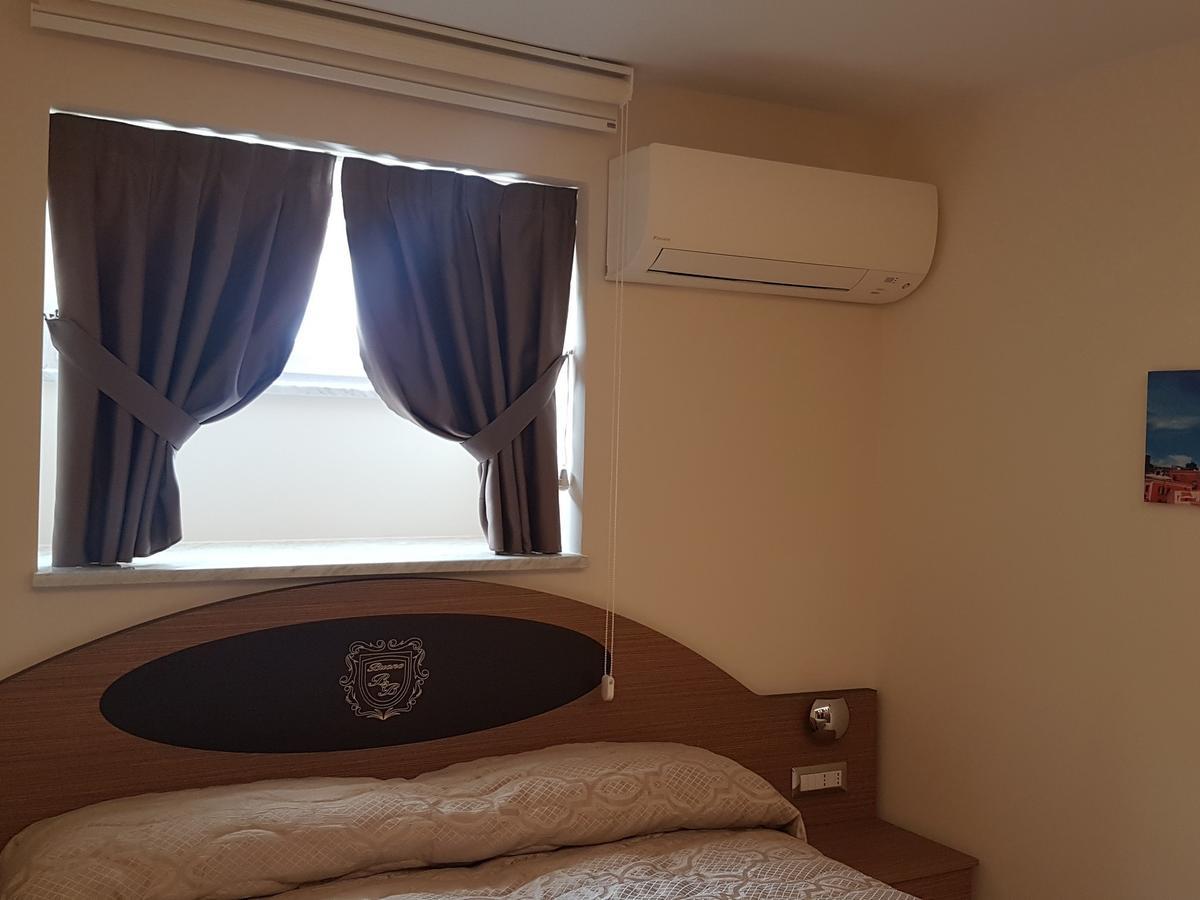 Buono B&B Napoli Esterno foto